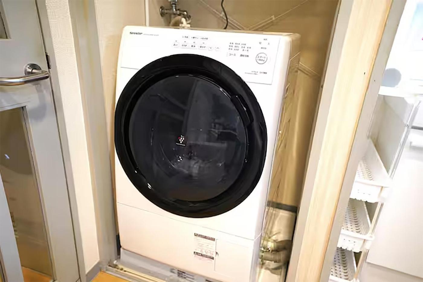 Apartment 204 Nishi-shinjuku Gochome 9 Minutes Walk 40 Square Meters Sleeps Up To 6 People